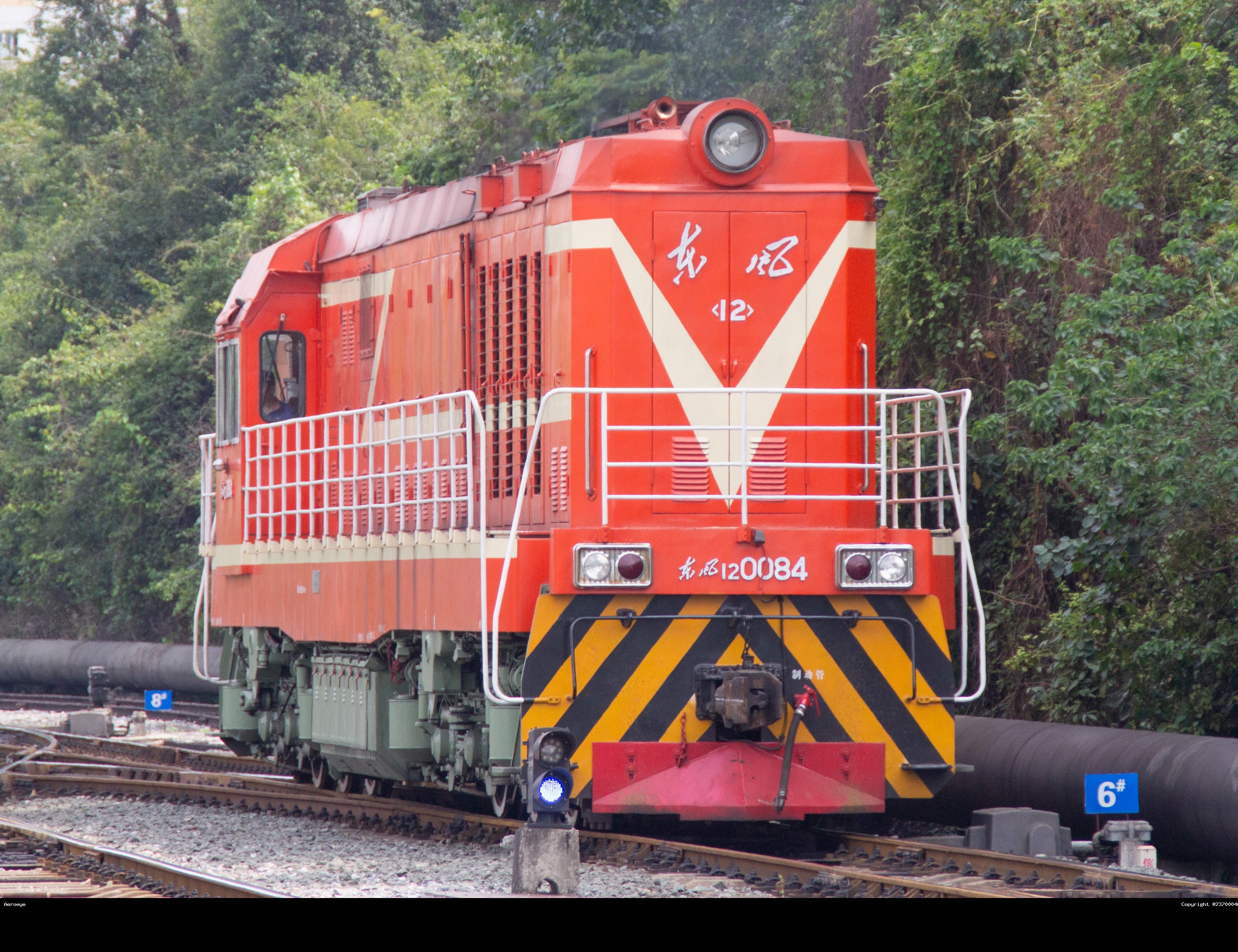 df12-0084