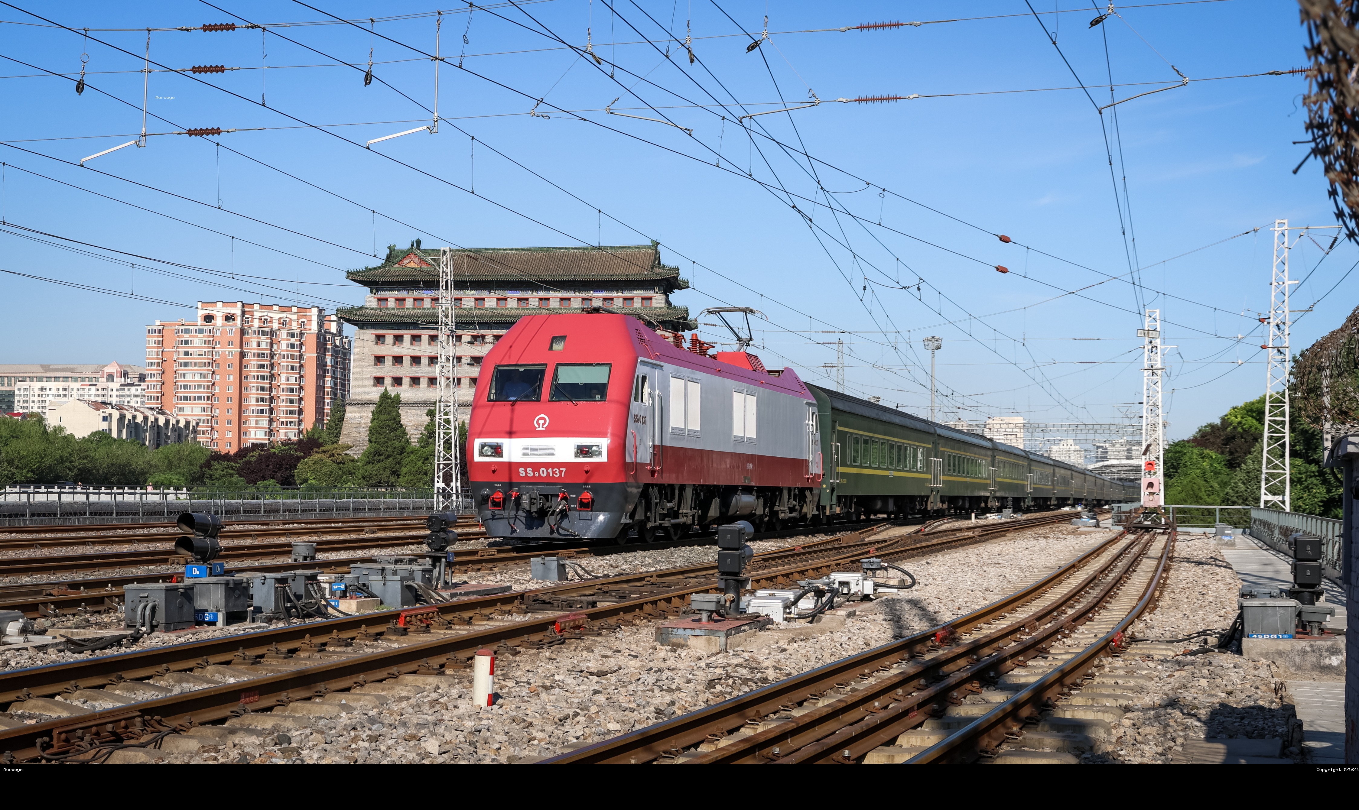 0Z203与北京明城墙