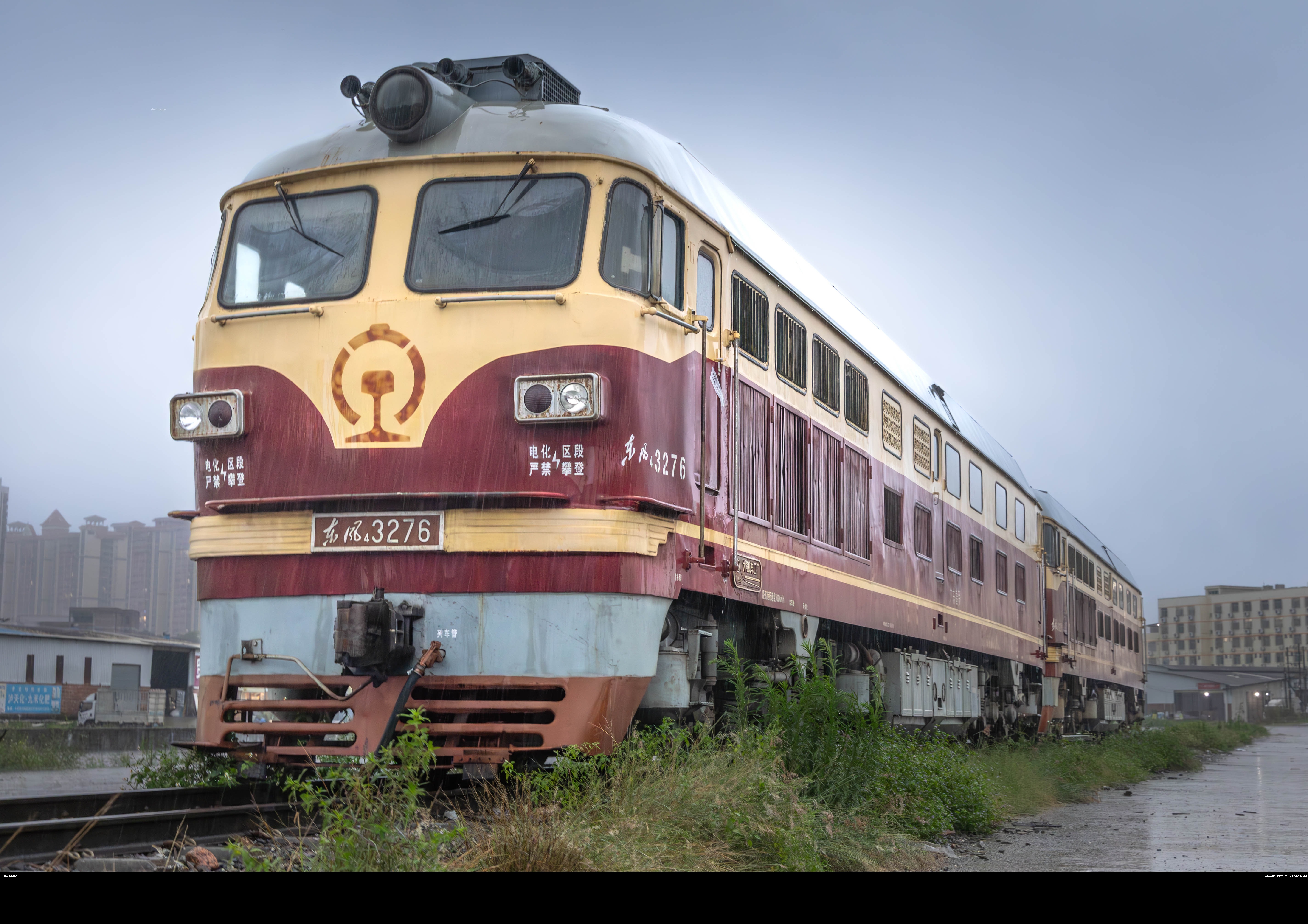 DF4-3276（前）DF4-0121（后）